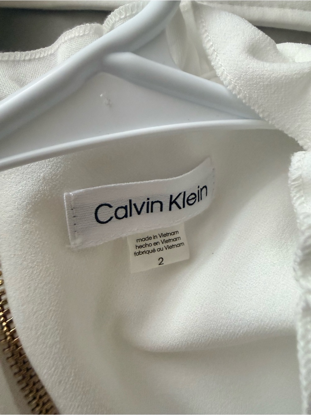 Calvin Klein Cream Ruffle-Trim V-Neck Sleeper Robe - Picture 3 of 4